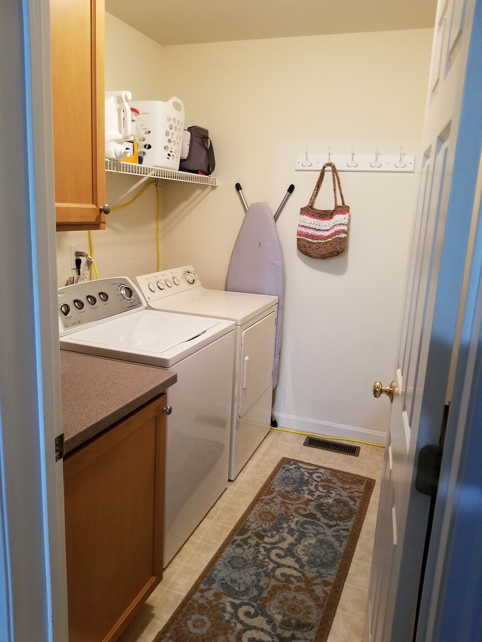 Building Photo - 7B Farnum Ct