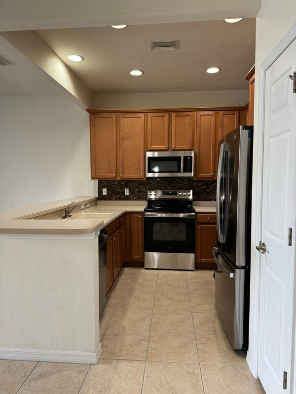 Building Photo - 6853 46th Way N