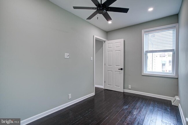 Building Photo - 2331 E Hazzard St