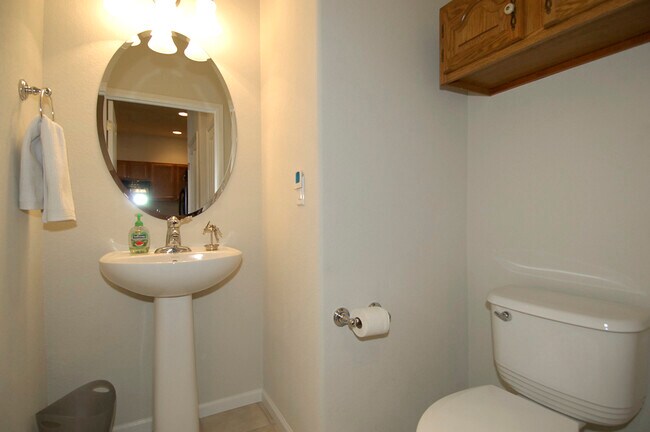 Building Photo - 6912 White Sand Pt