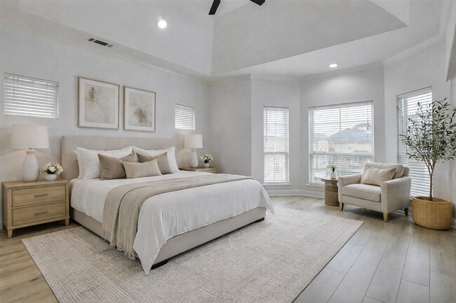 Building Photo - 5 Versante Ct