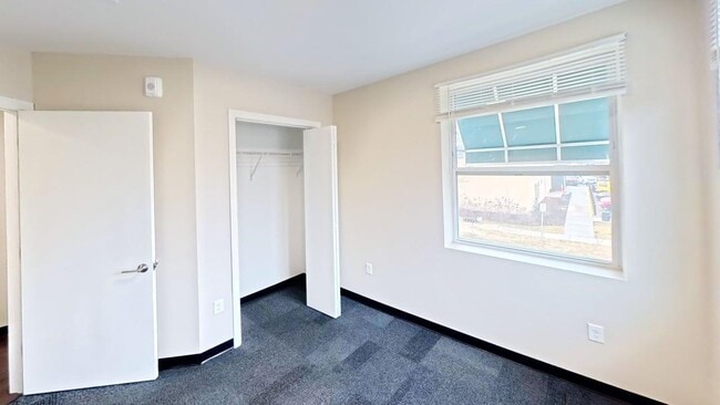 Building Photo - 3554 E Washington Ave