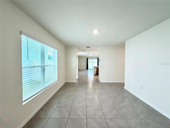 Building Photo - 31031 Silver Stage Dr