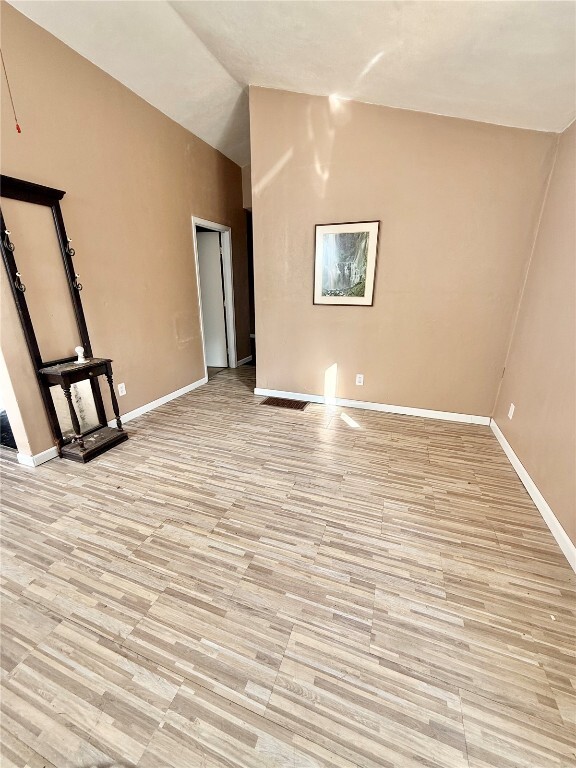 Building Photo - 400 N 1st St