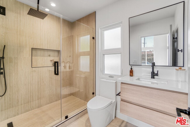 Building Photo - 11957 Juniette St