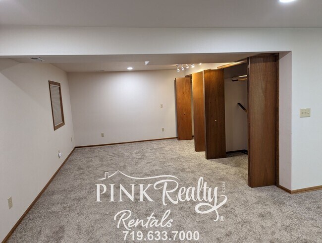 Building Photo - 19935 Hamal Dr