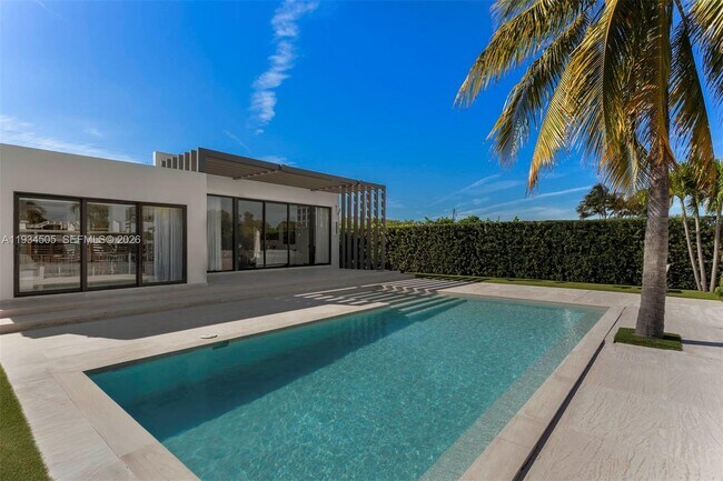 Building Photo - 1661 Daytonia Rd