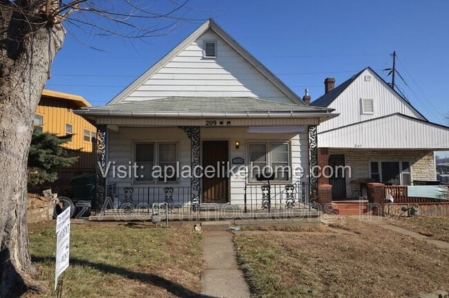Building Photo - 209 Orchard St
