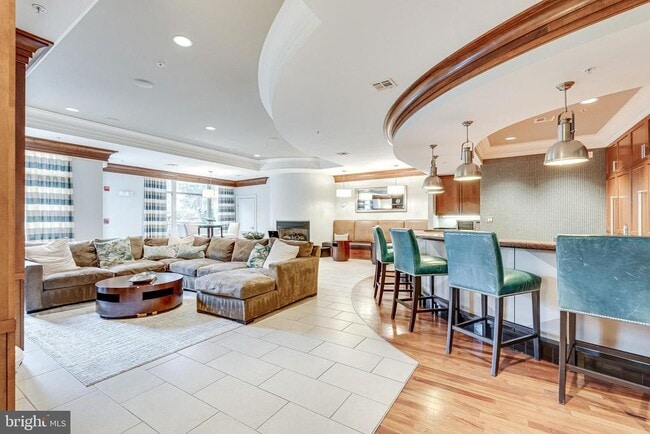 Building Photo - 12000 Market St