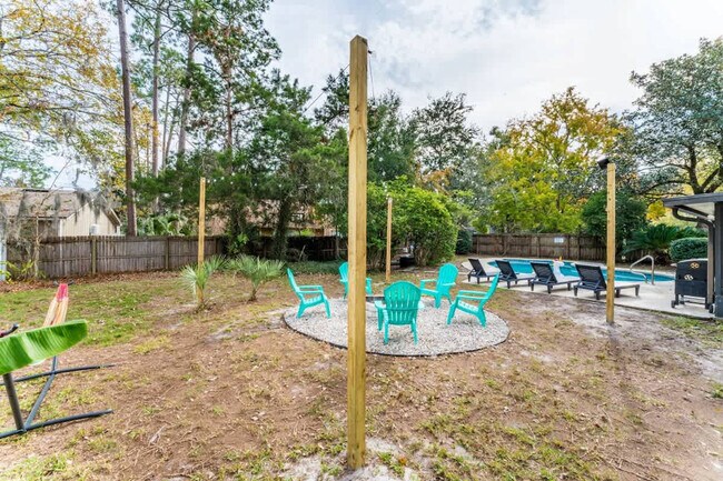 Building Photo - 10383 Chatwood Ct