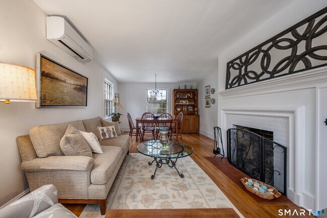 Building Photo - 99 Bay View Ave