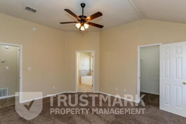 Building Photo - 4300 Capri Dr