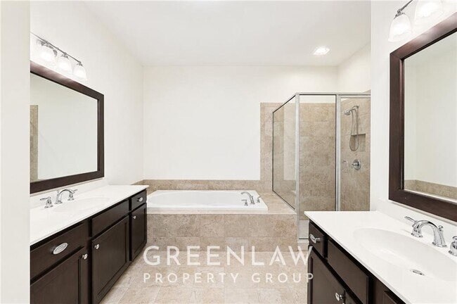 Building Photo - 7403 Lowery Oak Dr