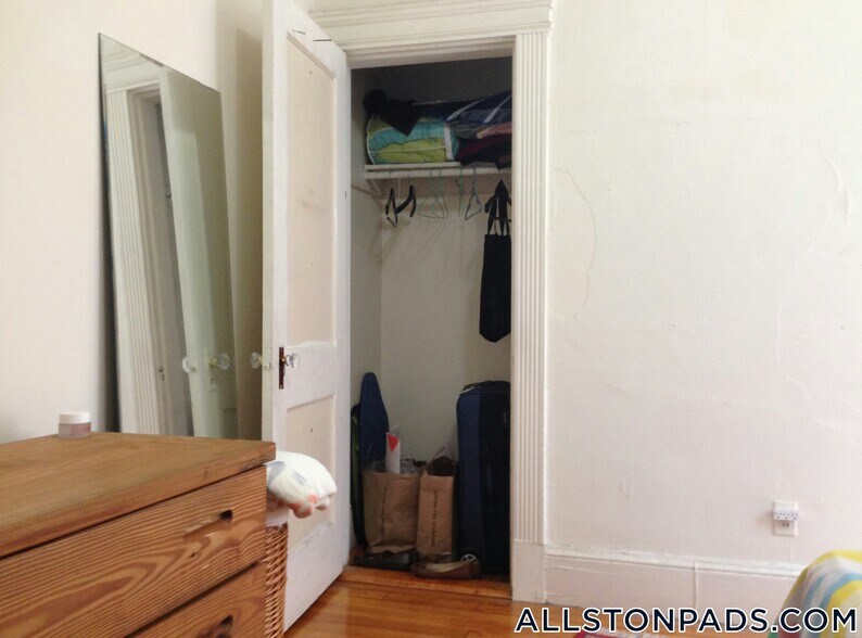 Building Photo - 215 Harvard Ave