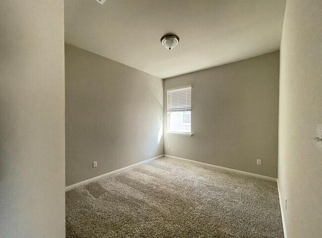 Building Photo - 2340 Pecan Island Dr