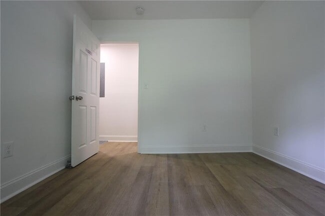 Building Photo - 3533 Larkspur Terrace