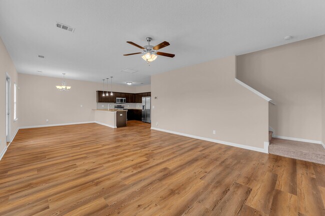 Building Photo - 139 W W Winn Ave