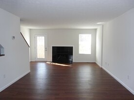 Building Photo - 4190 Otter Creek Dr