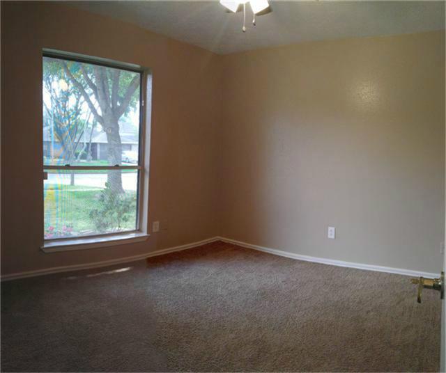 Building Photo - 2704 Orion Dr