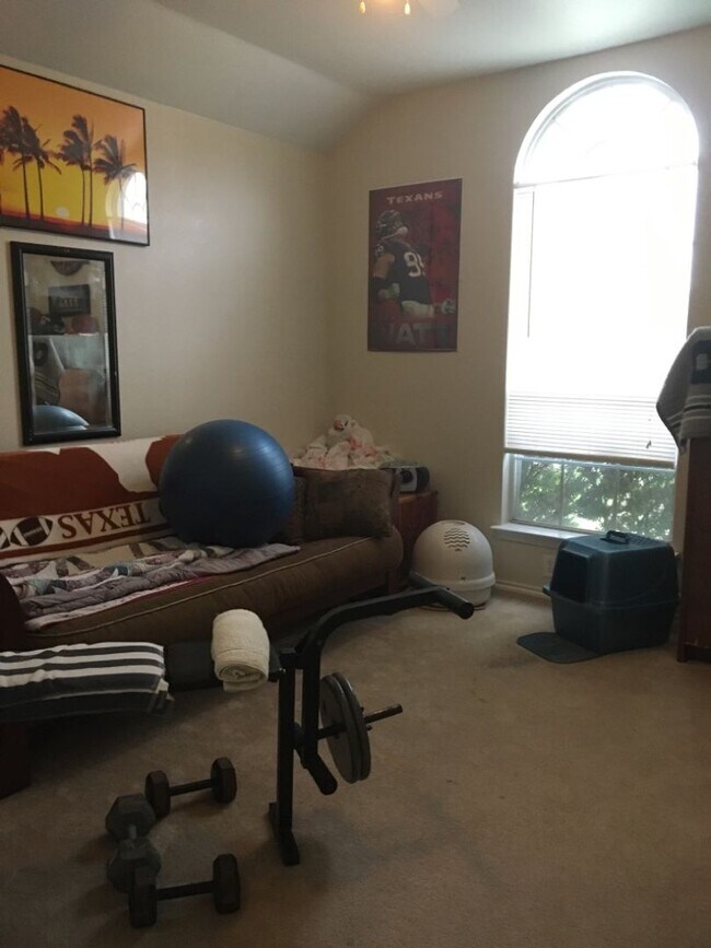 Building Photo - 2805 Berry Way