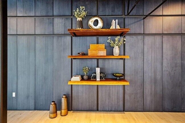 Building Photo - 1991 Main St