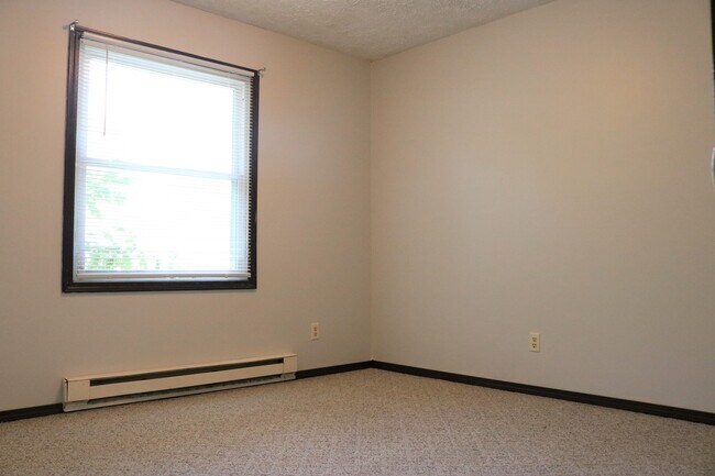 Building Photo - 407 Parker St