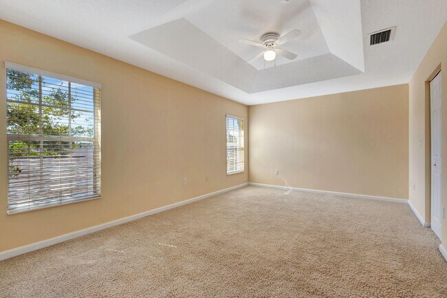 Building Photo - 1439 Hawthorne Pl