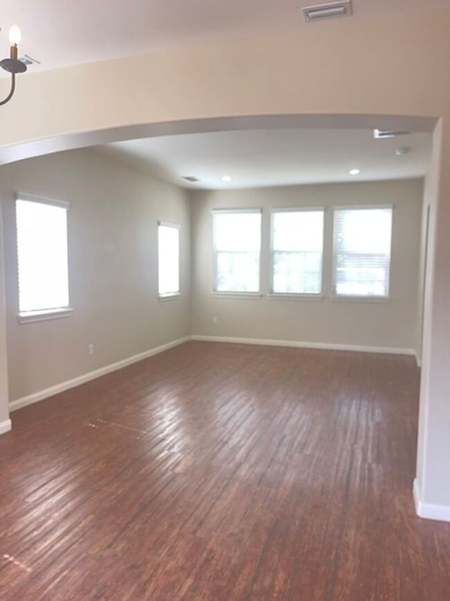 Building Photo - Duplex in South Lubbock