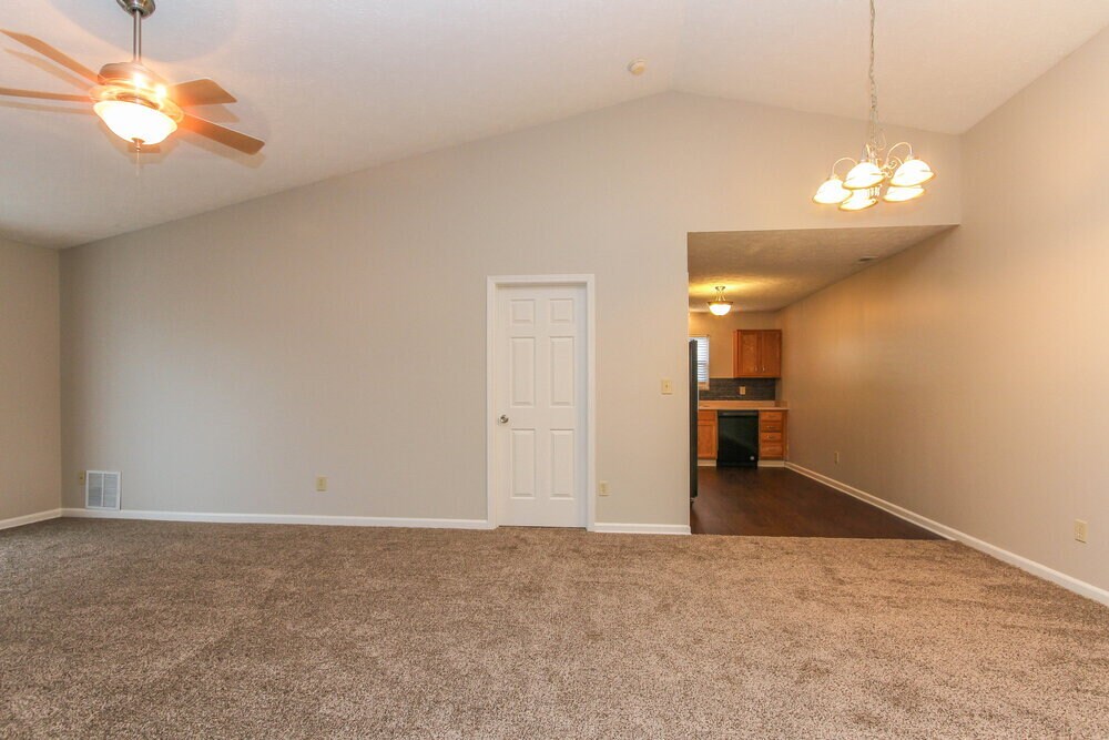 Building Photo - 1327 Grand Canyon Cir