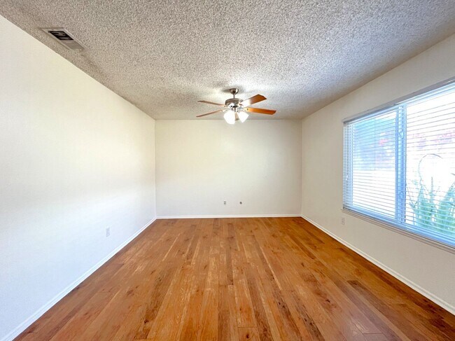 Building Photo - 2757 Aries Ln