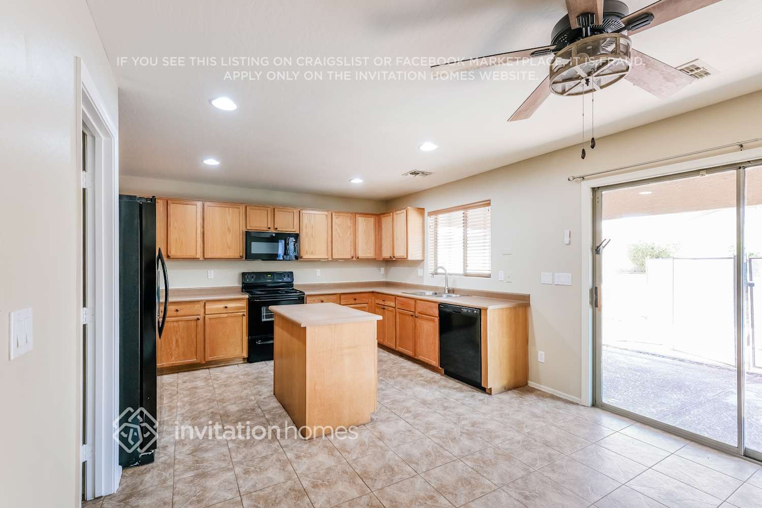 Building Photo - 24902 W Wayland Dr