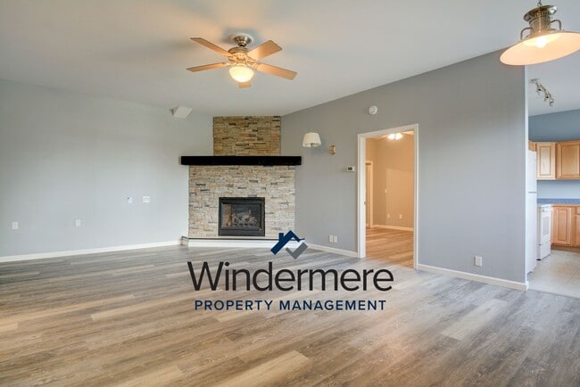 Building Photo - 1 Bed 1 Bath newly remodeled with Large shop **$500 off first months rent**