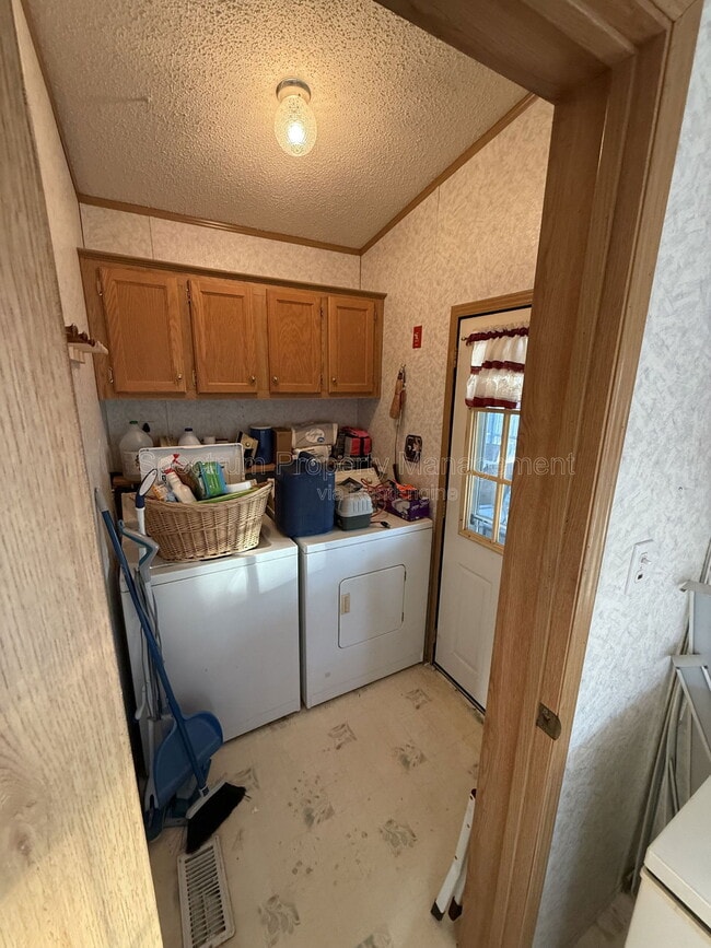 Building Photo - 91 Heath St