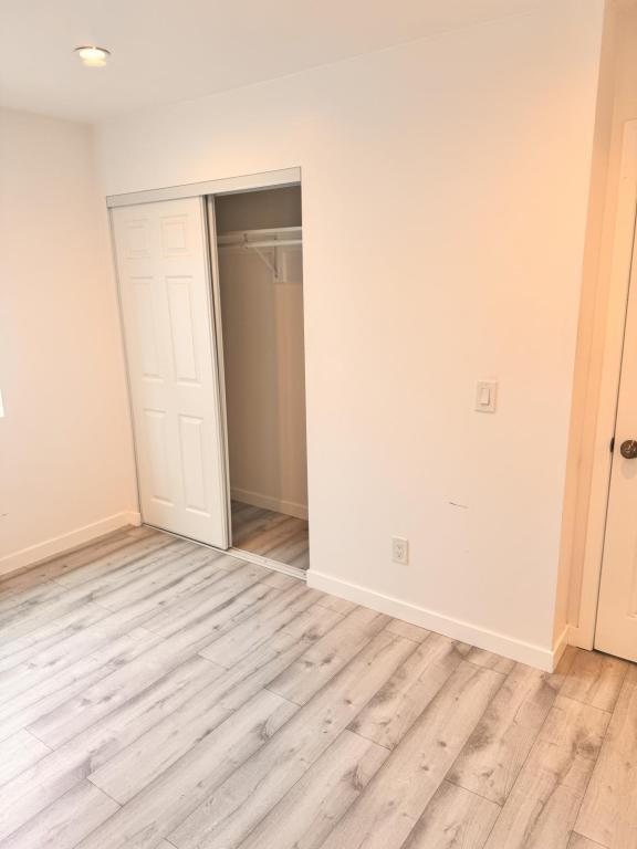 Building Photo - 5105 Bellvale Ave