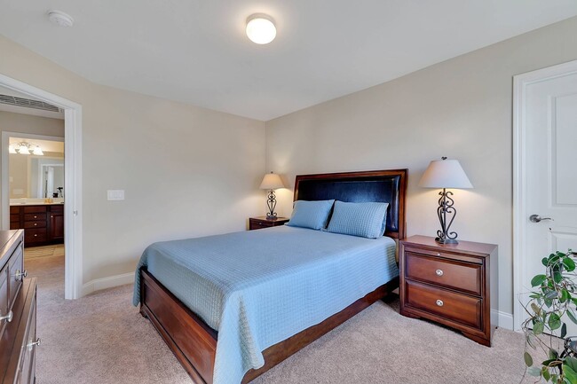 Building Photo - Sparkling clean 4 bedroom home in Spring H...