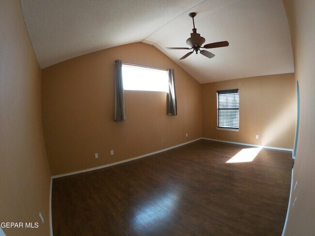 Building Photo - 14201 Pacific Point Dr