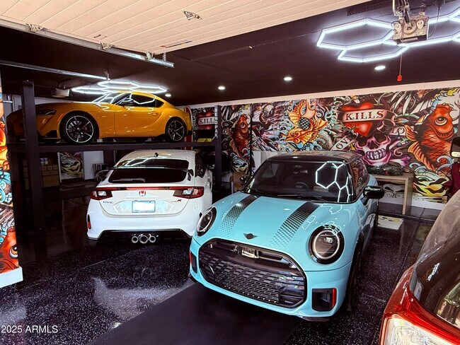 Building Photo - 3452 E Jaeger Cir