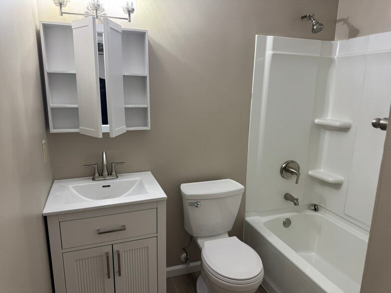 Building Photo - 4305 N Ripley St