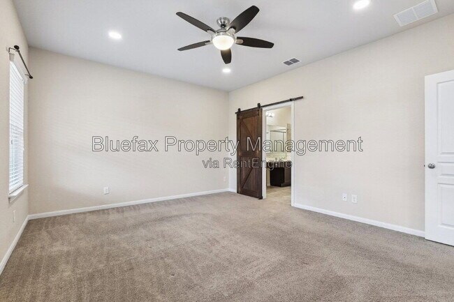 Building Photo - 1807 Golden Maple