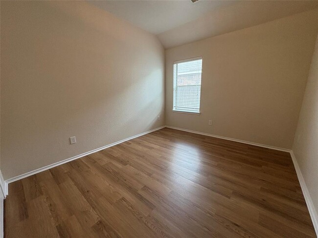 Building Photo - 21507 Rose Mill Dr