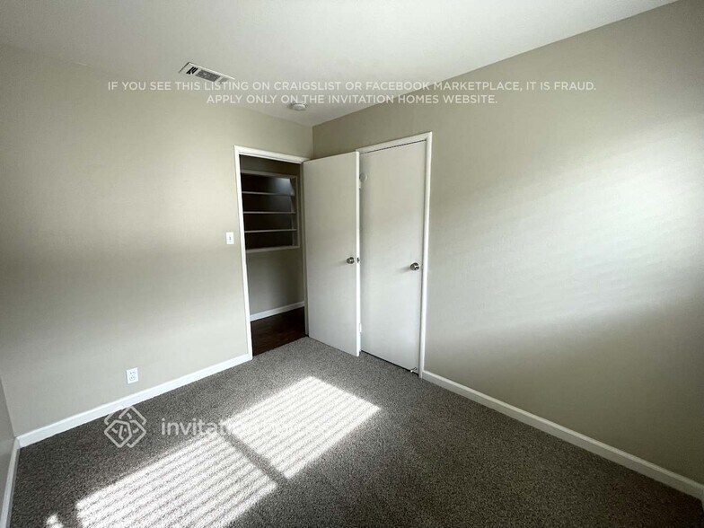 Building Photo - 231 N West St