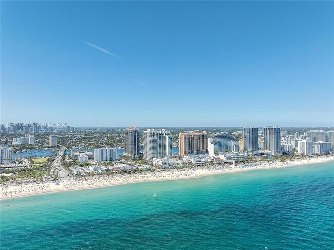 Building Photo - 101 S Fort Lauderdale Beach Blvd