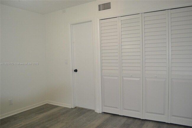 Building Photo - 8000 Lagos De Campo Blvd