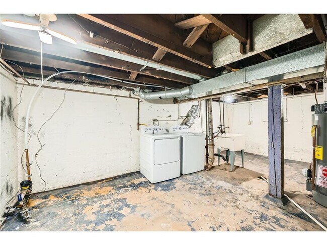 Building Photo - 3014 N Humboldt Ave