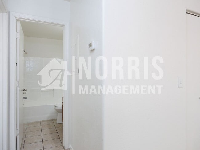 Building Photo - 10077 S Tampico Ln