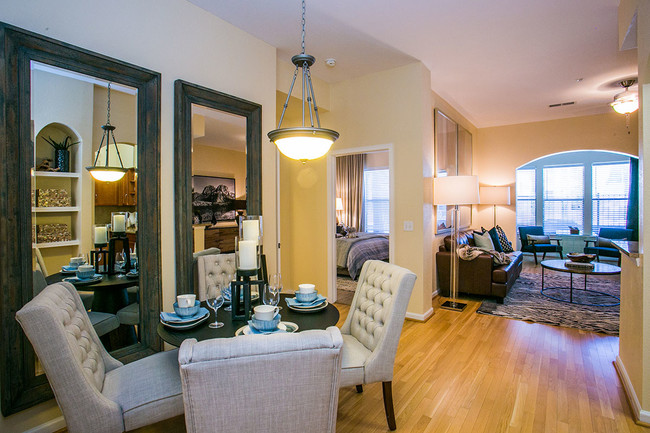 Dining Area - The Reserve on Cave Creek