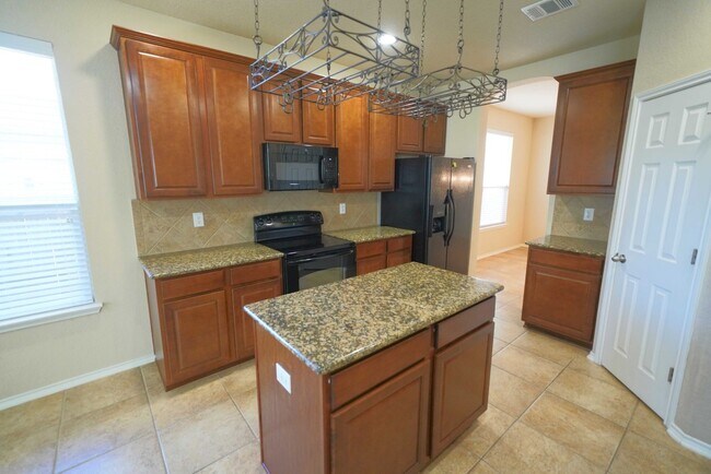 Building Photo - Immaculate Rental Now Available in Cibolo!...