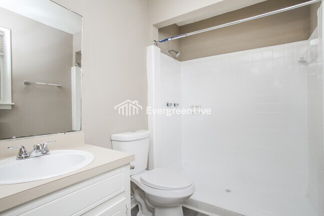 Building Photo - 109 Duchess Trail