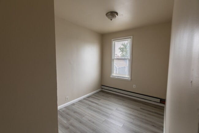 Building Photo - 154 Taylor St