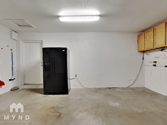 Building Photo - 17323 E Rosita Dr